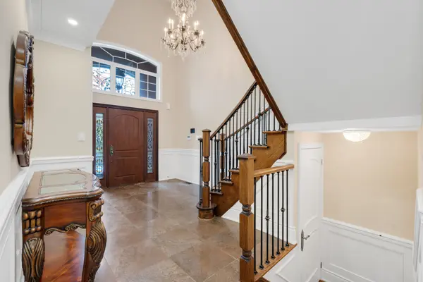 20 Shalom Aleichem CT, Vaughan, ON L4J 0E5