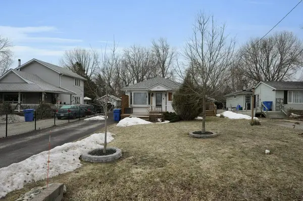 771 Third AVE, Georgina, ON L0E 1S0