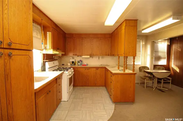 216 2nd STREET E, Shaunavon, SK S0N 2M0