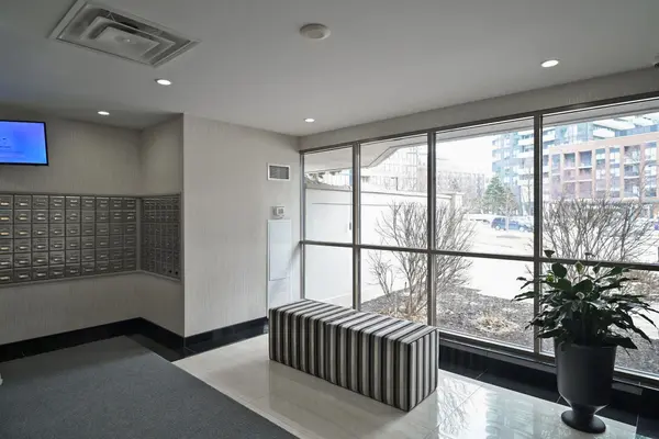 350 Rathburn RD #1905, Mississauga, ON L5B 3Y2