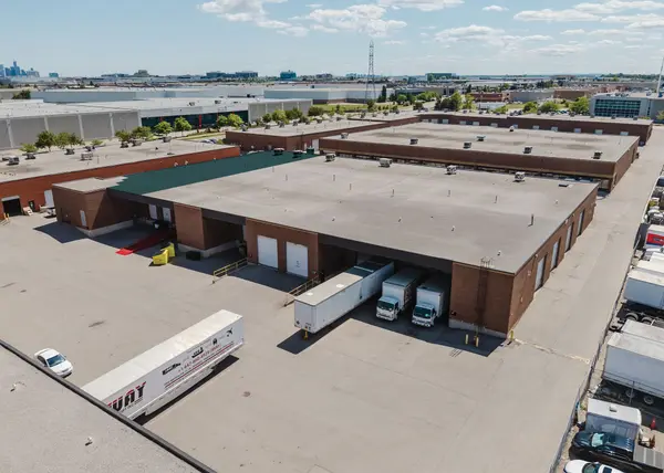 375 Admiral BLVD, Mississauga, ON L5T 2M8