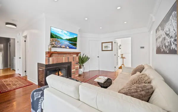 2110 Cleaver AVE #242, Burlington, ON L7M 3Z4