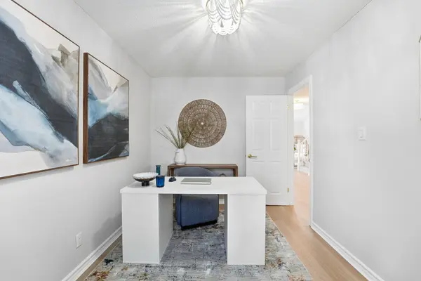 19 Bartlett AVE #1, Grimsby, ON L3M 5G6