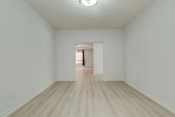 757 Halbert DR, Shelburne, ON L0N 1S2