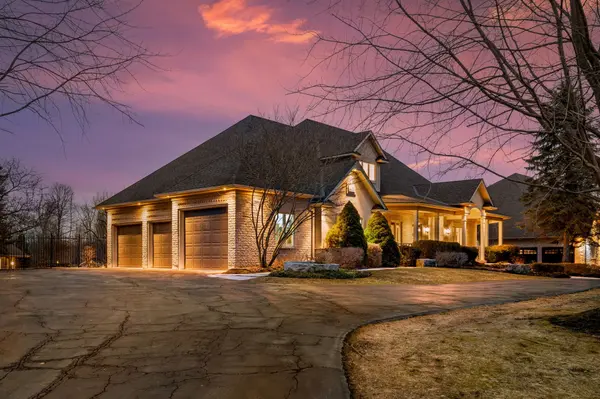 59 Palomino DR, Hamilton, ON L0R 1H3