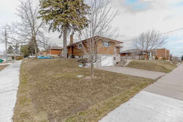 28 Hoffman ST, Kitchener, ON N2M 3M7