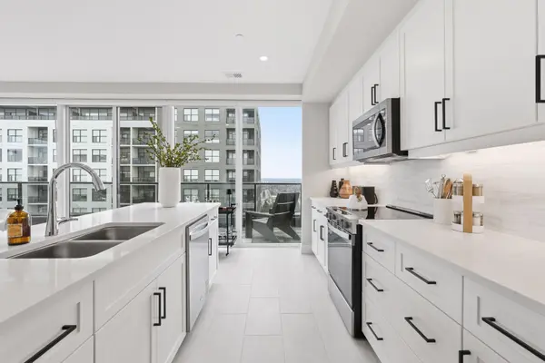 1882 Gordon ST #813, Guelph, ON N1L 0P6