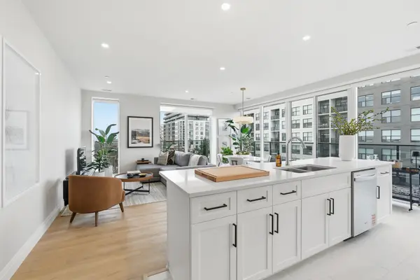 1882 Gordon ST #813, Guelph, ON N1L 0P6