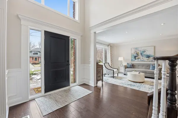 28 DEERVIEW AVE, Hamilton, ON L9G 4R8