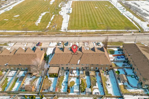 842 Upper Kenilworth AVE, Hamilton, ON L8T 5A6