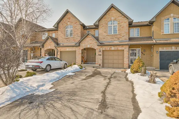 842 Upper Kenilworth AVE, Hamilton, ON L8T 5A6