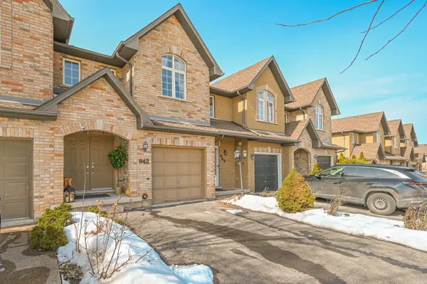 842 Upper Kenilworth AVE, Hamilton, ON L8T 5A6