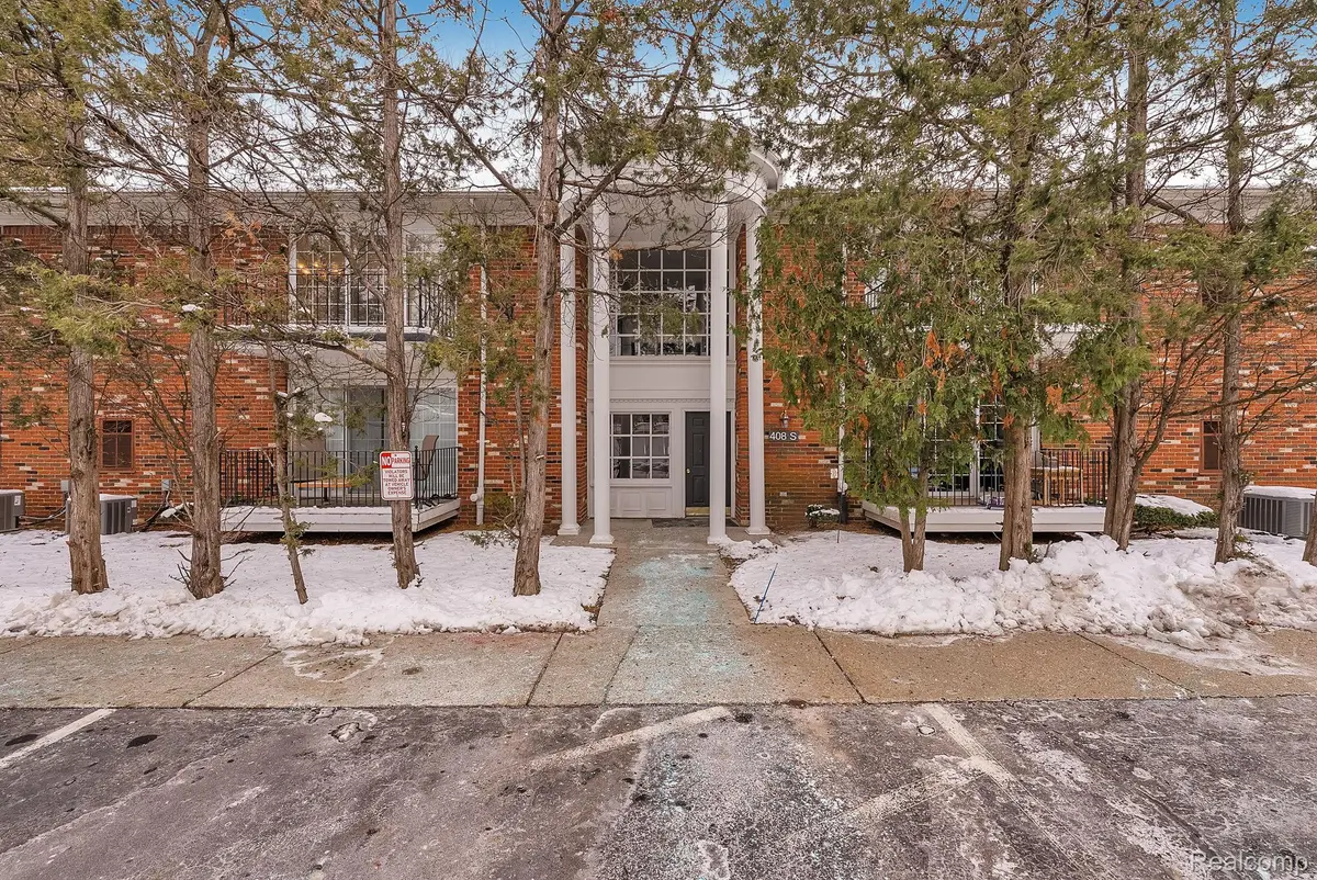 408 Fox Hills #A5 DR S, Bloomfield Hills, MI 48304