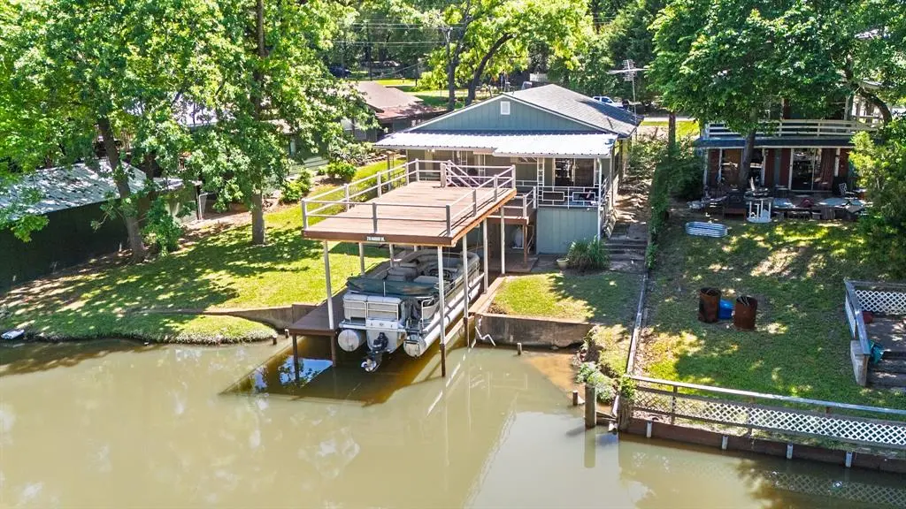 210 Harbor Drive, Gun Barrel City, TX 75156