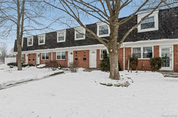 45704 Kensington St, Utica, MI 48317