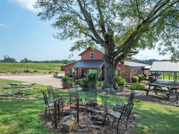 5282 N State Hwy 37, Winnsboro, TX 75494