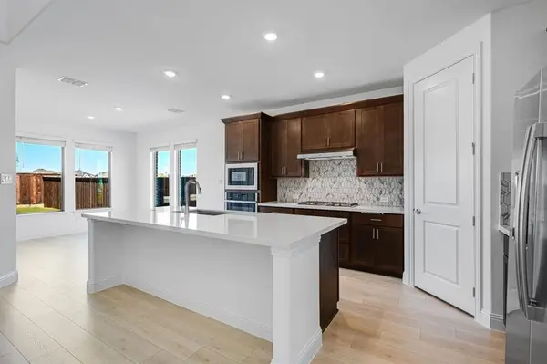 1416 Chestnut Gardens, Northlake, TX 76226