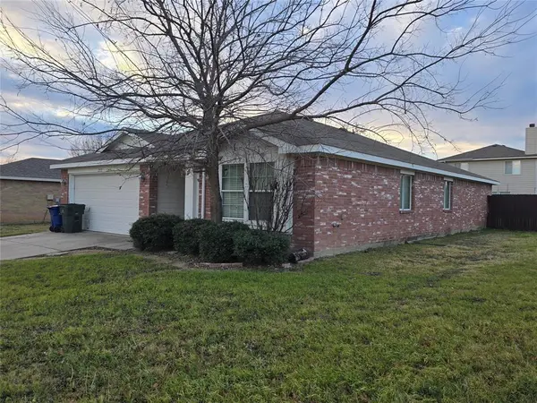 253 Pine Crest Drive, Justin, TX 76247