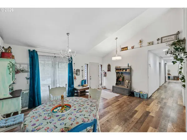 93751 COOS SUMNER LN, Coos Bay, OR 97420