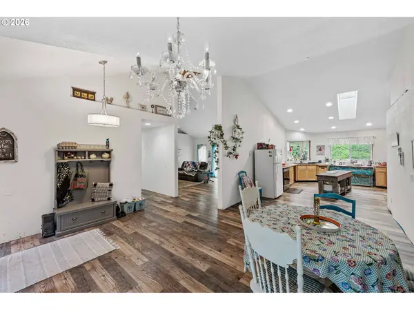 93751 COOS SUMNER LN, Coos Bay, OR 97420