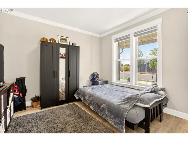 19708 ORCHARD GROVE DR, Oregon City, OR 97045