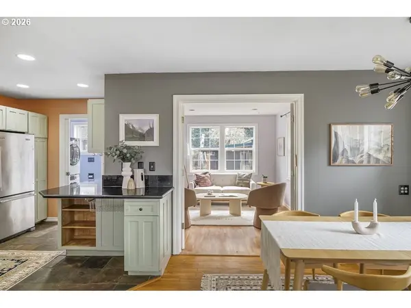 150 NE 202ND AVE, Gresham, OR 97230