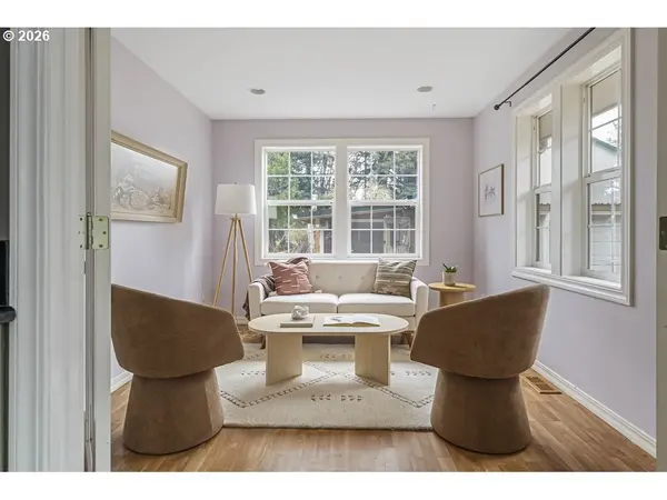 150 NE 202ND AVE, Gresham, OR 97230