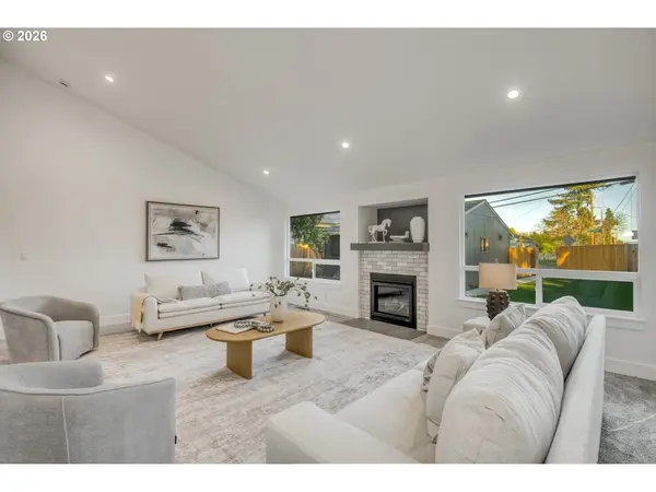 4525 NE 37TH AVE, Portland, OR 97211