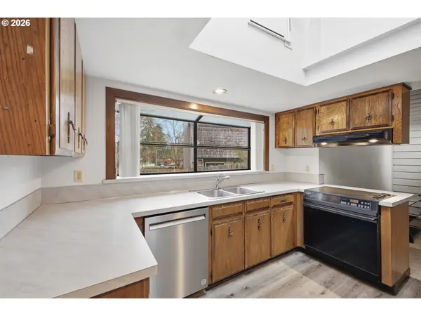 15565 SW BRISTOL LN, Beaverton, OR 97007