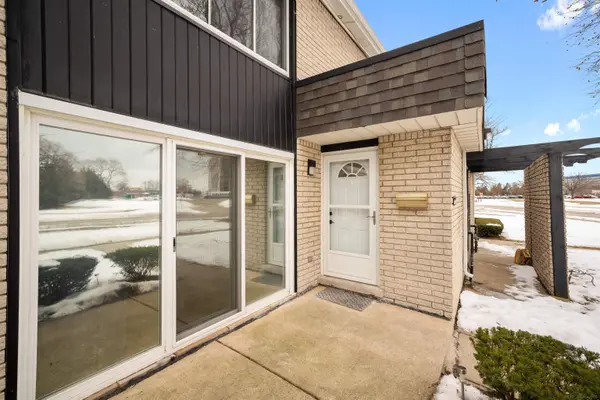 8201 Kennedy #3 CIR, Warren, MI 48093