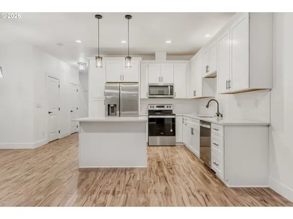 6445 SE 143RD CT, Portland, OR 97236