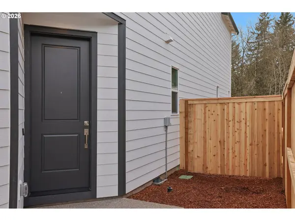 1477 N Millican Creek ST, Lafayette, OR 97127