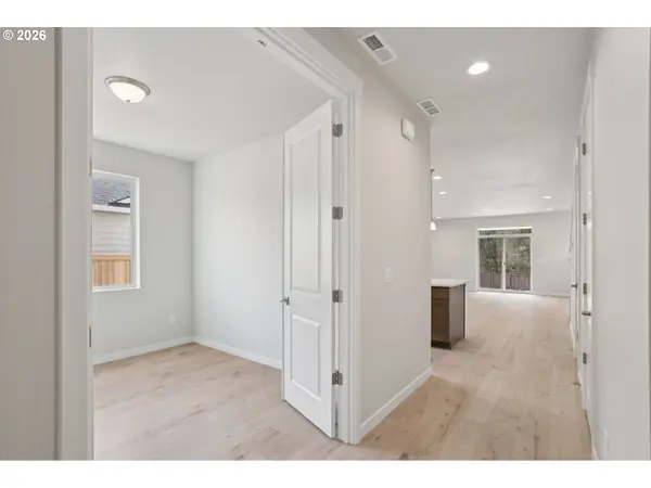 1477 N Millican Creek ST, Lafayette, OR 97127