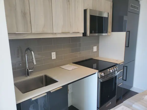 90 GLEN EVEREST RD #814, Toronto E06, ON M1N 0C3