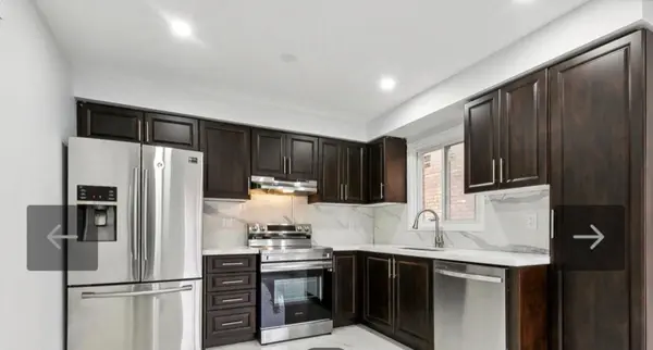 204 Delaney DR #Upper, Ajax, ON L1T 2B4