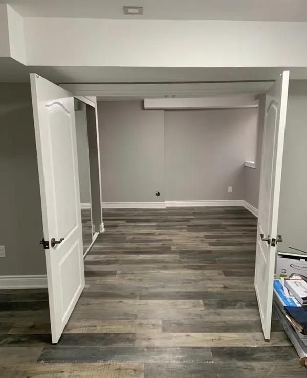 17 Fallowfield RD, Brampton, ON L6X 0W1