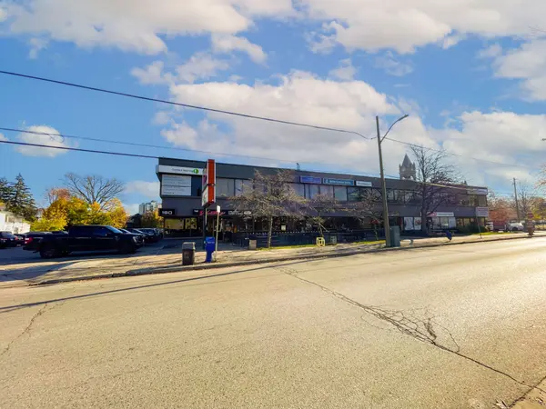 190 Wortley RD #LL11, London South, ON N6C 4Y7