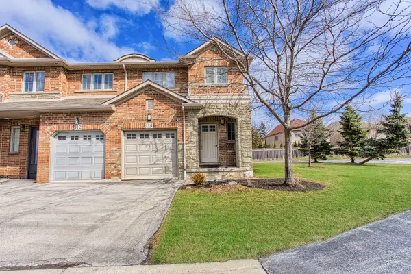 114 Marina Point CRES, Hamilton, ON L8E 0E4