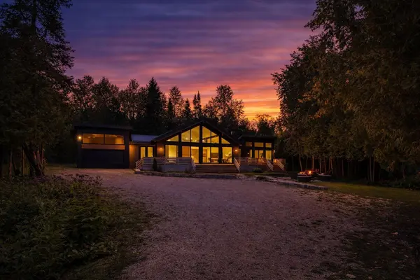 415040 10TH Line, Blue Mountains, ON N0H 2E0