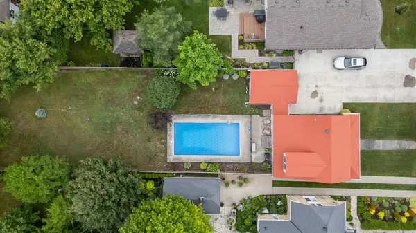 40 Grosvenor ST S, Saugeen Shores, ON N0H 2L0