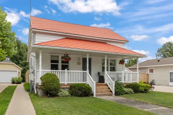 40 Grosvenor ST S, Saugeen Shores, ON N0H 2L0