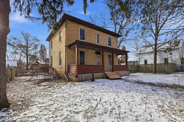 298 Queen ST W,  Cambridge,  ON N3C 1G7