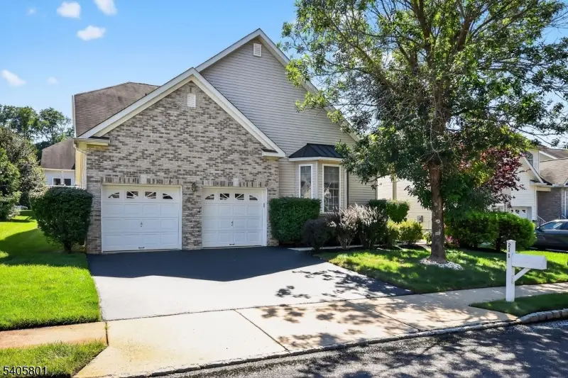 211 Bradwick Way, Marlboro Twp., NJ 07746