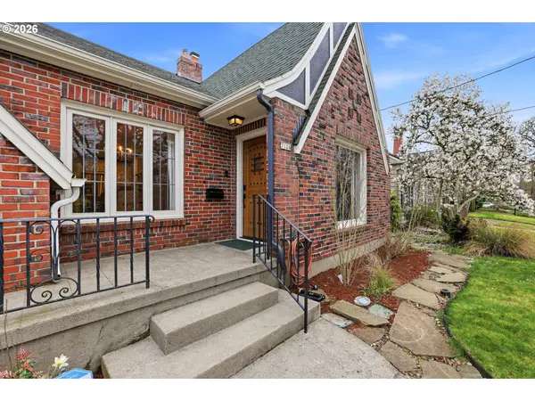 7124 SE 32ND AVE, Portland, OR 97202