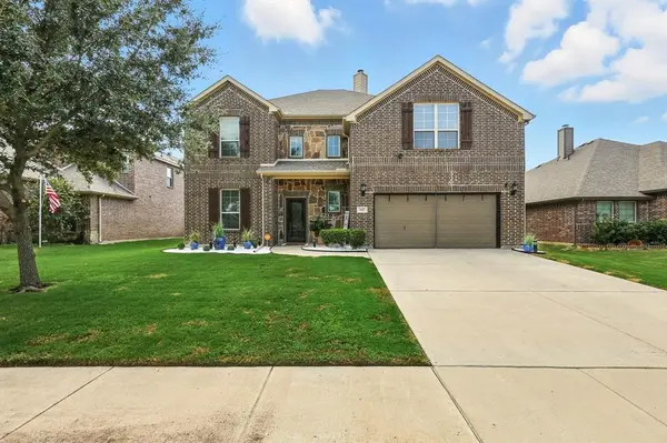 337 Pecos Drive, Burleson, TX 76028