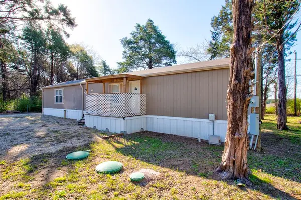 775 Whitaker Circle, Gordonville, TX 76245