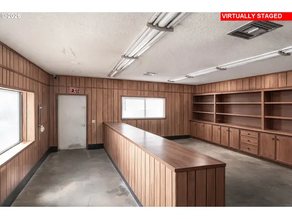 1880 NE STEPHENS ST, Roseburg, OR 97470