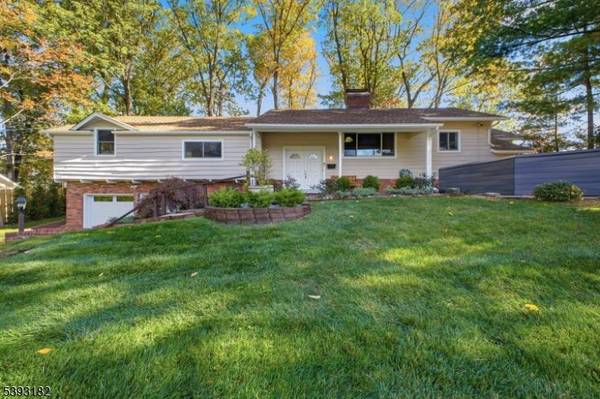 113 Barchester Way, Westfield Town, NJ 07090