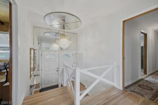 113 Barchester Way, Westfield Town, NJ 07090