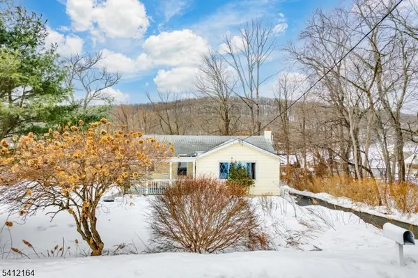 10 Lake Shore Rd, Hardyston Twp., NJ 07460